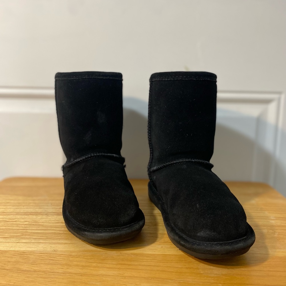 BearPaw, water resistant boots, fleece interior, kids 13, black